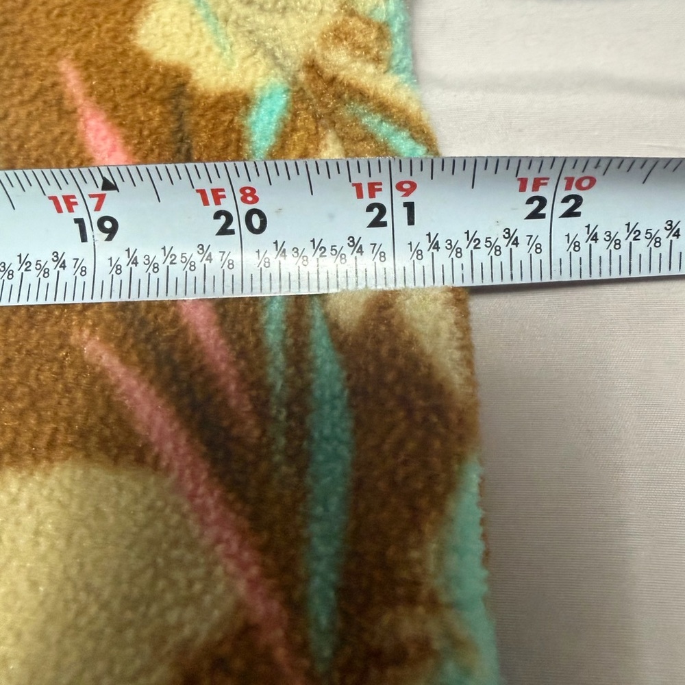 Patagonia Synchilla Fleece with Blue and Brown Accents - Picture 4 of 5